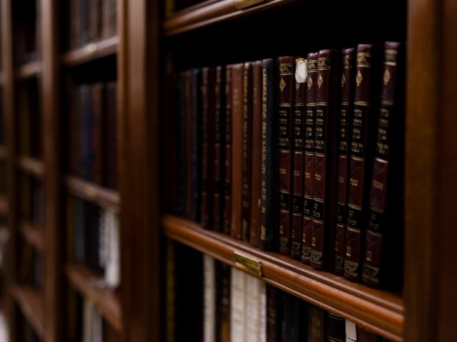 Veraset İlamı Nasıl Alınır? 2026 Gerekli Belgeler ve Süreç Rehberi — merveari.av.tr